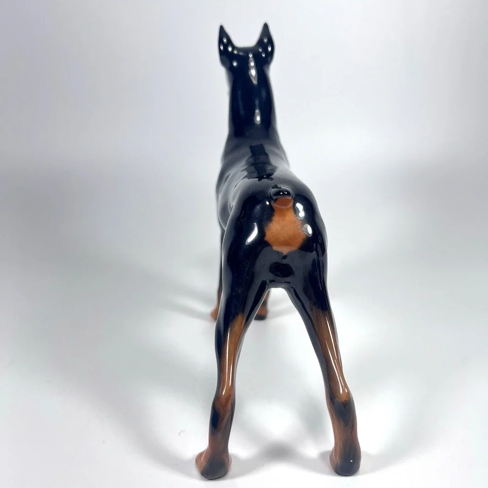 VTG Royal Doulton Doberman Rancho Dobes Storm HN2645 Glossy Dog Figurine England